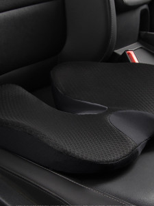 Ортопедическая подушка под копчик ректальная в авто из Memory Foam 45×35 см из полиэстера черная