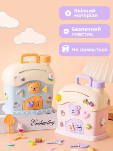 Копилка для детей Дом Мишки на замке с 3Д значками эко пластик 14х24,5х18 см фиолетовая