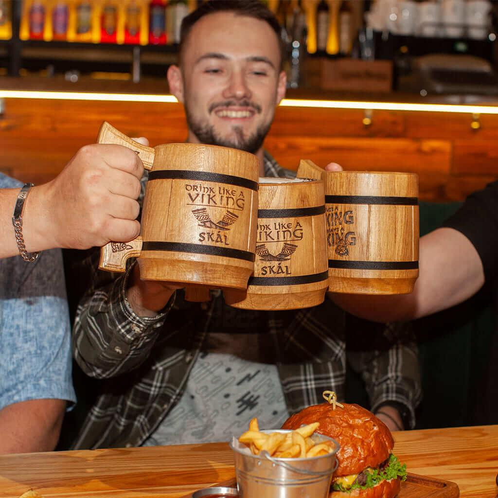 Пивная кружка Teslyar "Drink like a viking" из дерева светлая 600 мл
