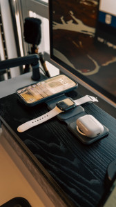 Беспроводная зарядка трансформер MagSafe 3 в 1 для телефона, наушников, часов